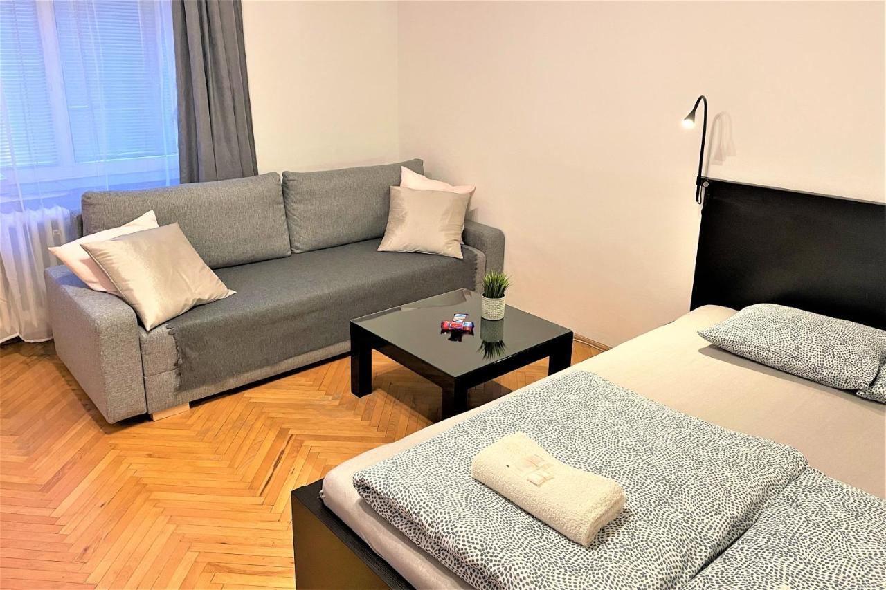 Apartment Helen - Old Town, Ac 布拉迪斯拉发 外观 照片